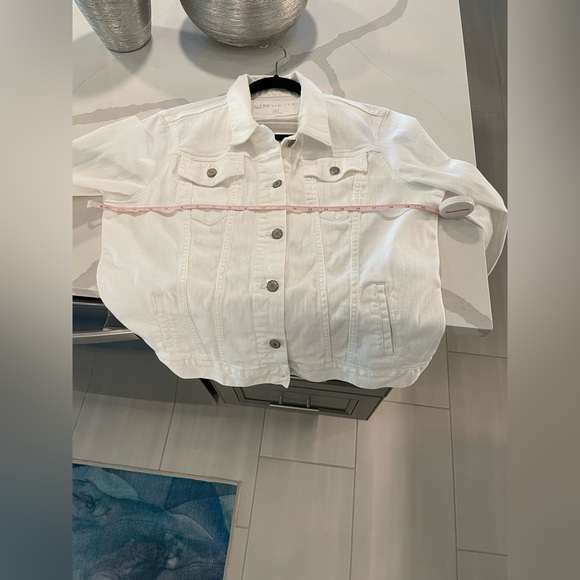 Limited brand Denim jacket gently used size XL - Picture 6 of 7